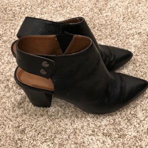 Chinese Laundrey Black Boot Size 6